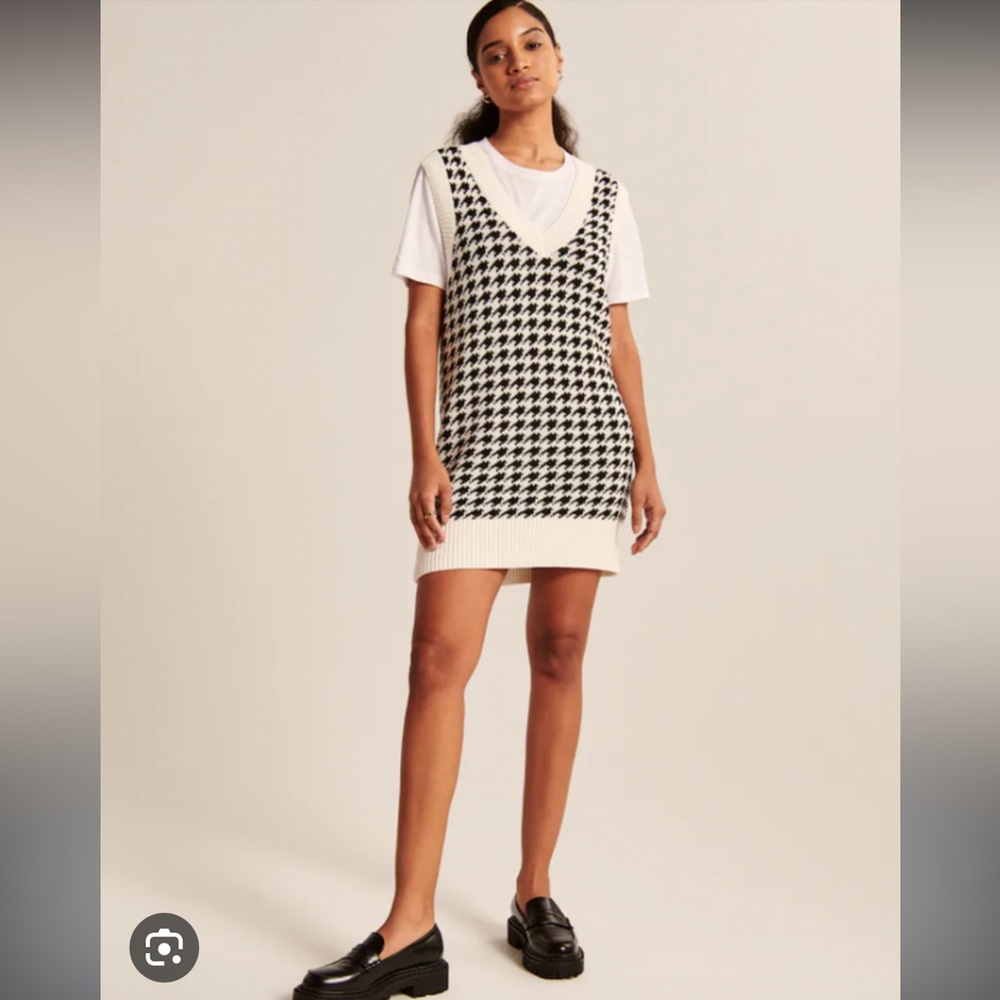 Abercrombie & Fitch Houndsooth Sweater Vest Dress